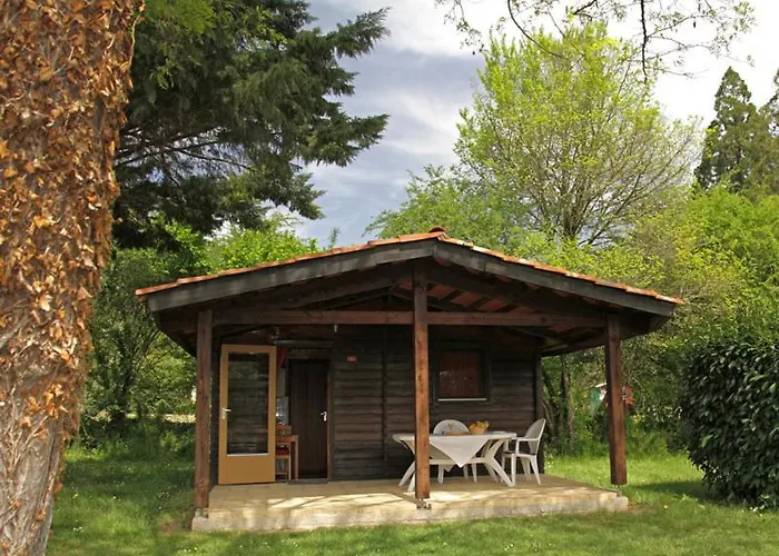 营地 Et Chateau Du Haget 3*